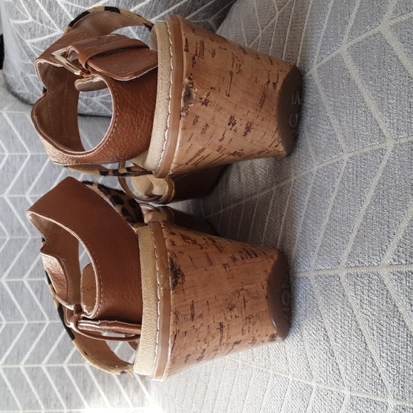 Vionic wedge sandal SZ 9 - Picture 4 of 9